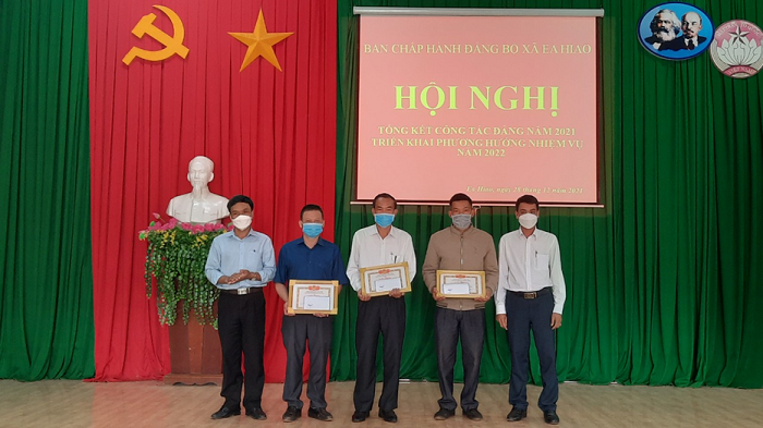 Dang uy xa ea hiao tong ket cong tac nam 2021 3